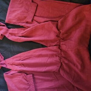 Size Medium Jumpsuit. BEAUTIFUL MUST HAVE